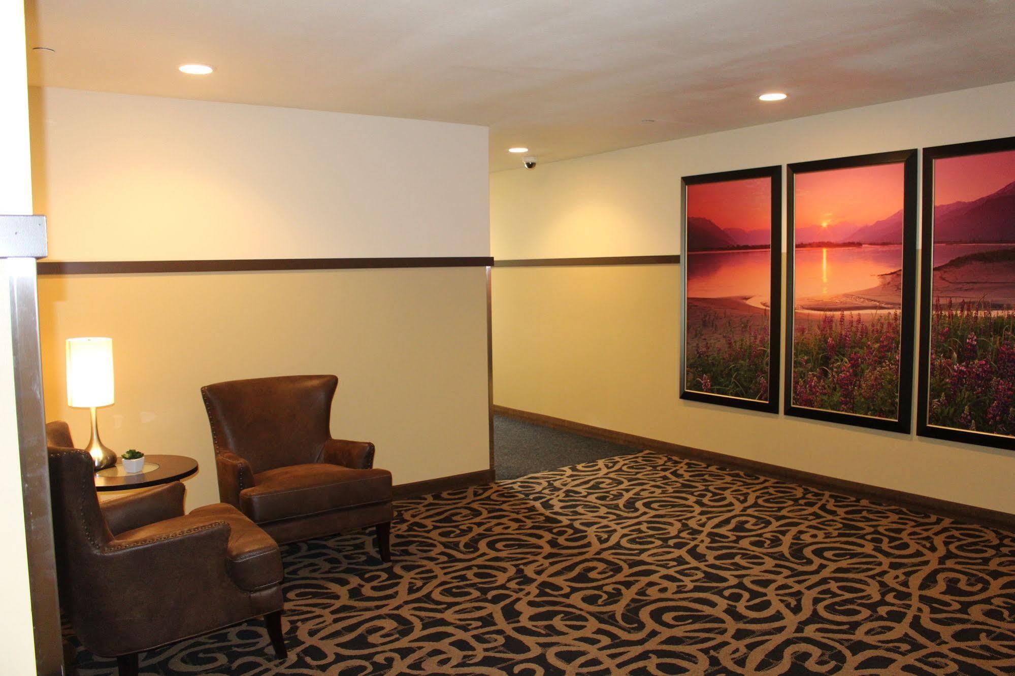 Aspen Suites Hotel เฮนส์ ภายนอก รูปภาพ